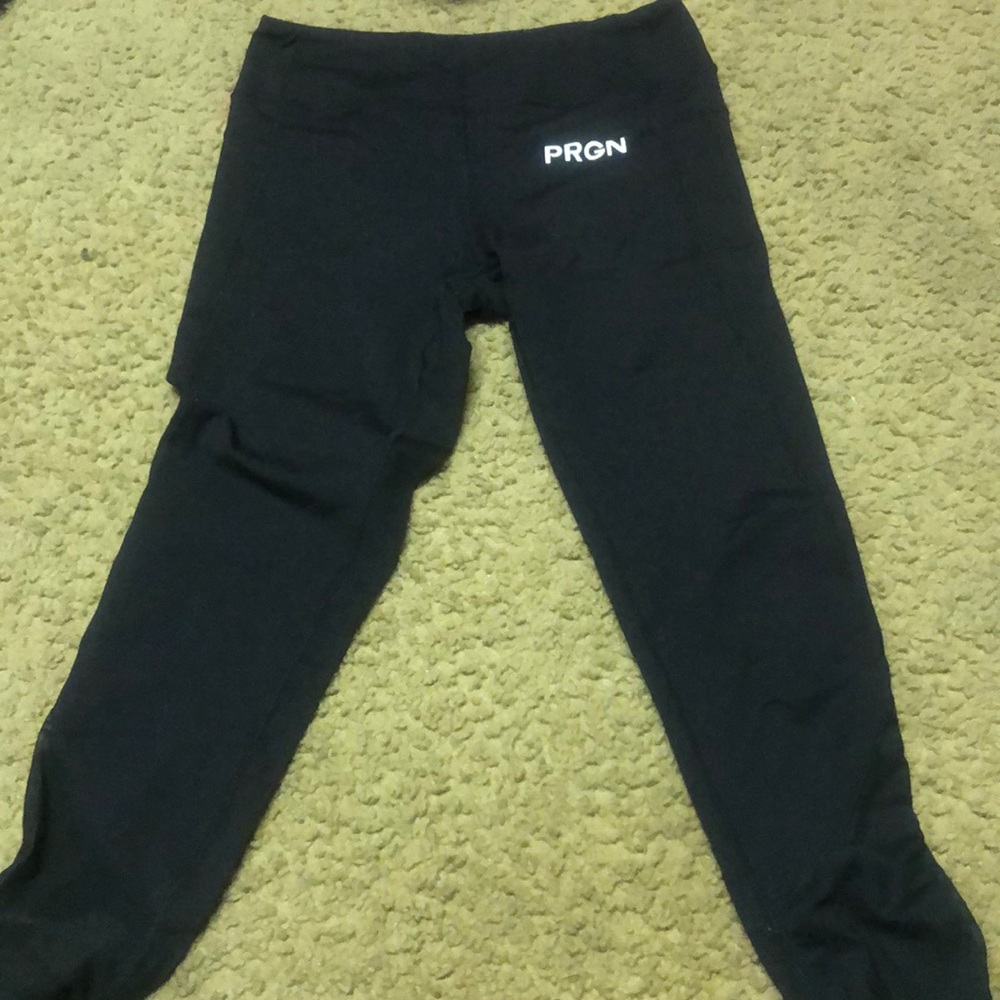 Paragon fitness apparel set of sports bra and pant